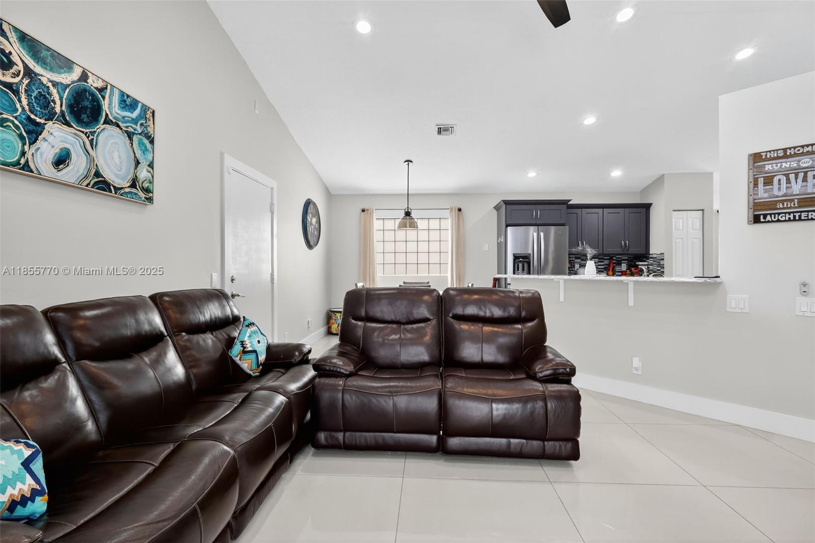 LAKERIDGE GREENS AT PIPER - Residential