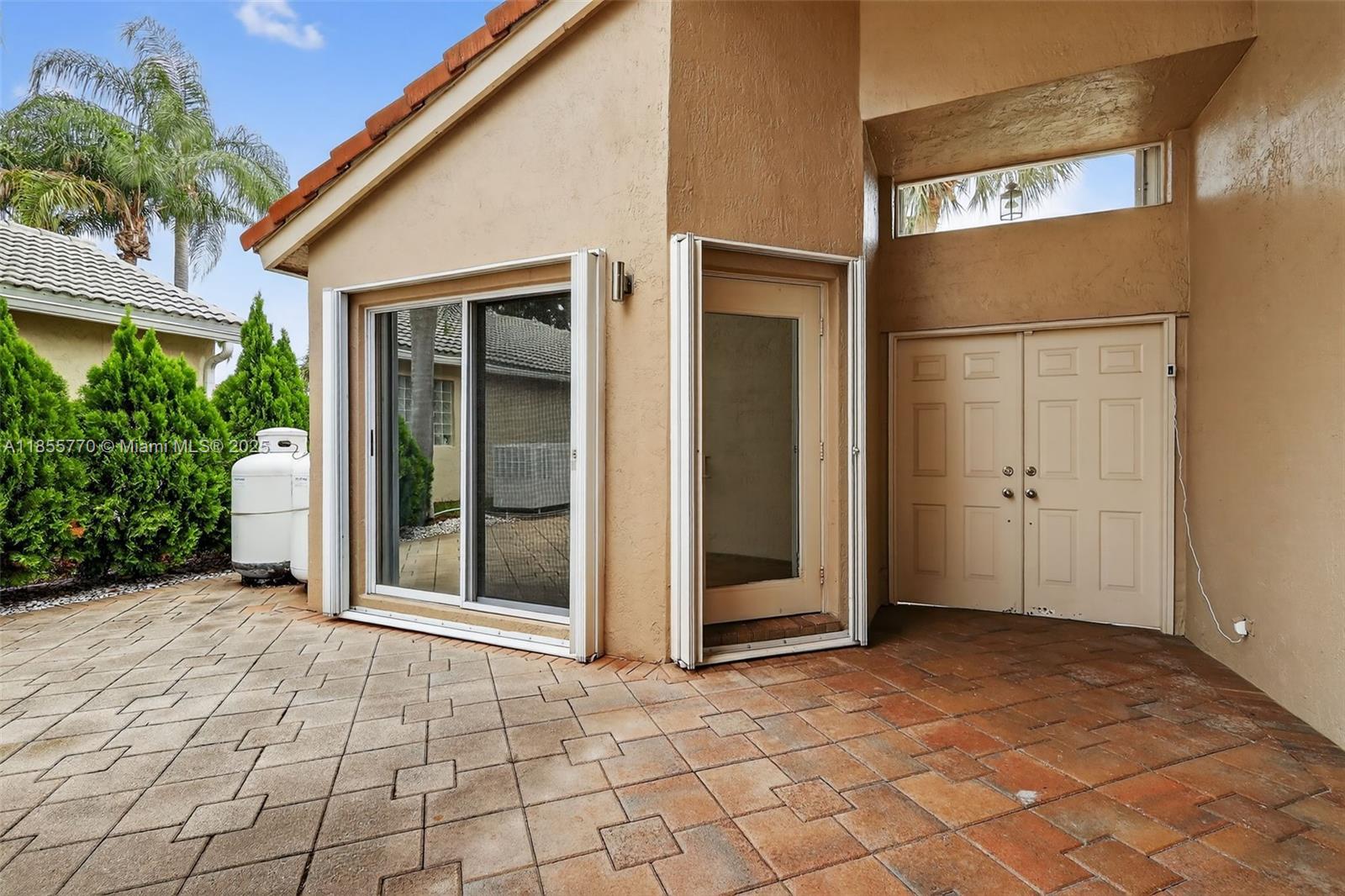 LAKERIDGE GREENS AT PIPER - Residential