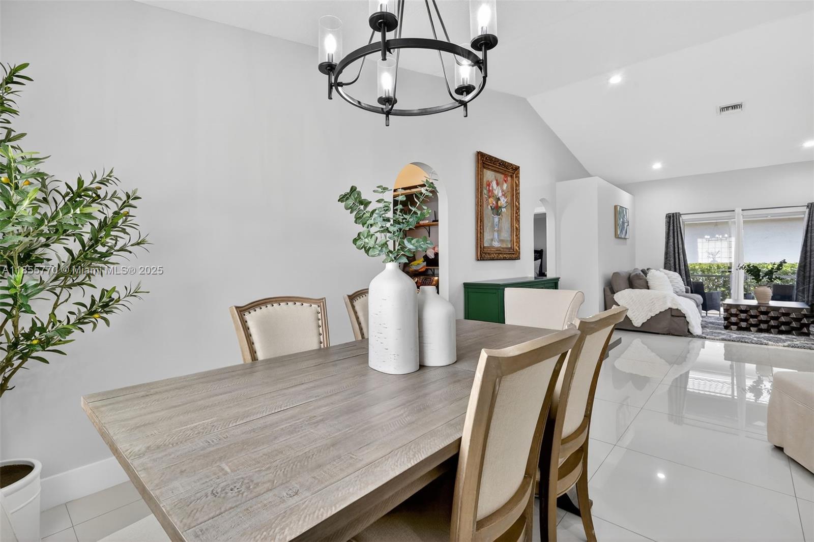 LAKERIDGE GREENS AT PIPER - Residential