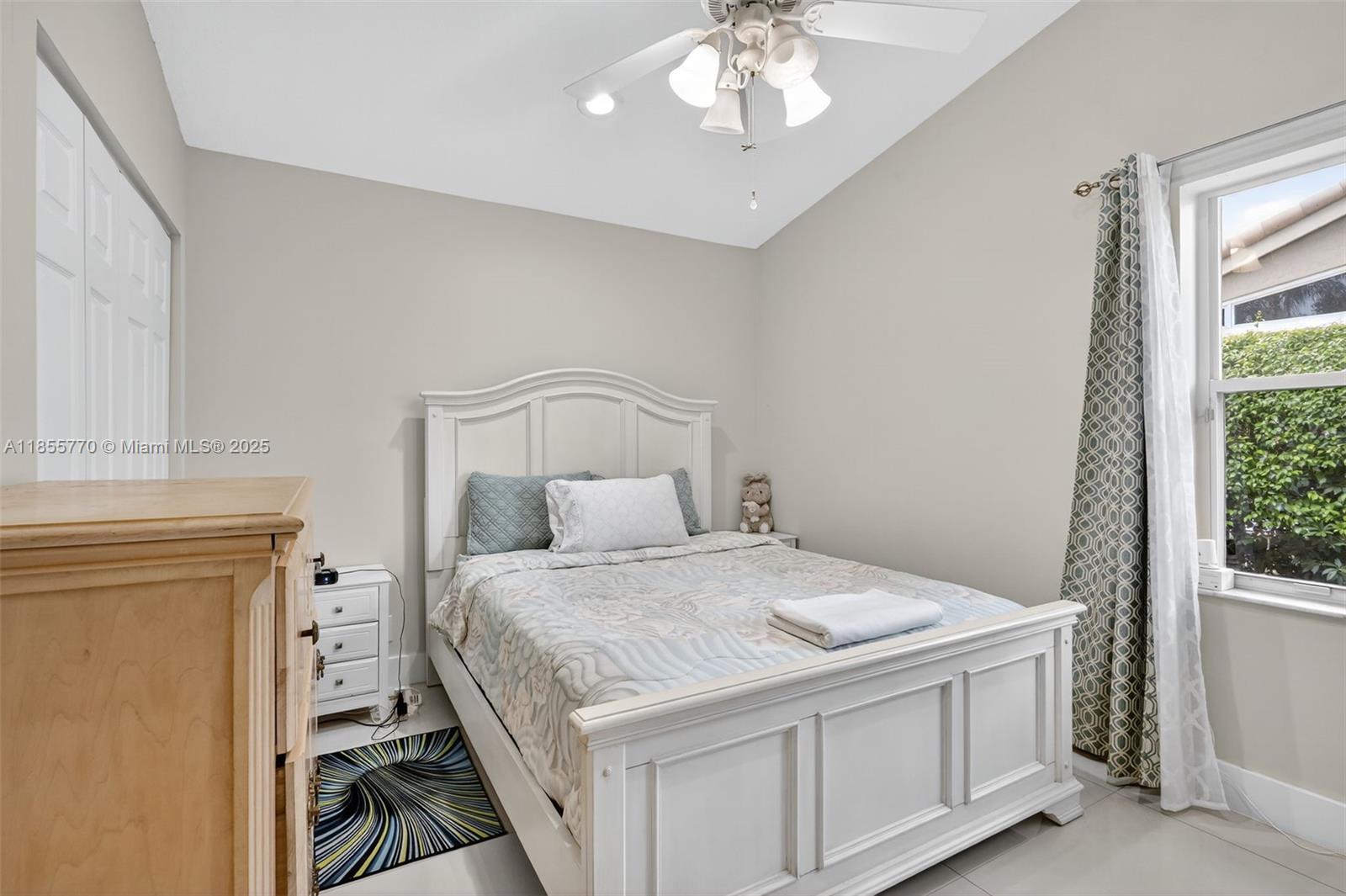 LAKERIDGE GREENS AT PIPER - Residential