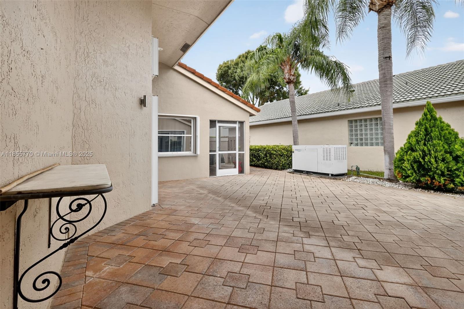 LAKERIDGE GREENS AT PIPER - Residential