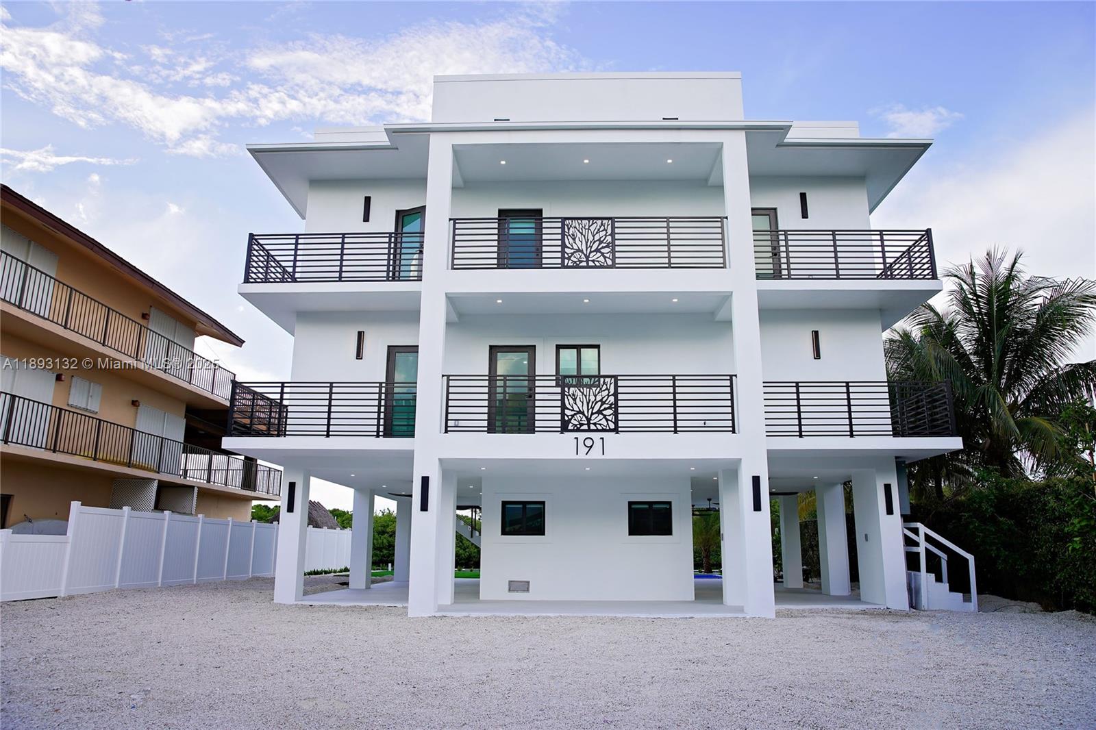 FONTAINE LAKE ESTATES - Residential