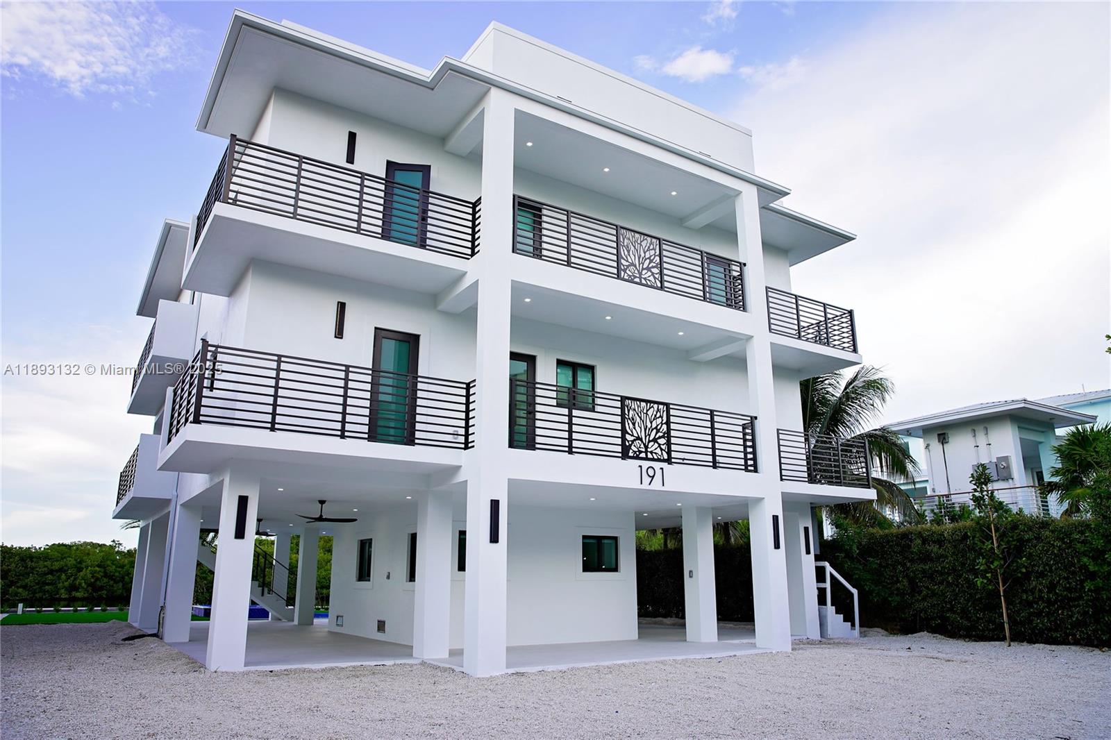 FONTAINE LAKE ESTATES - Residential