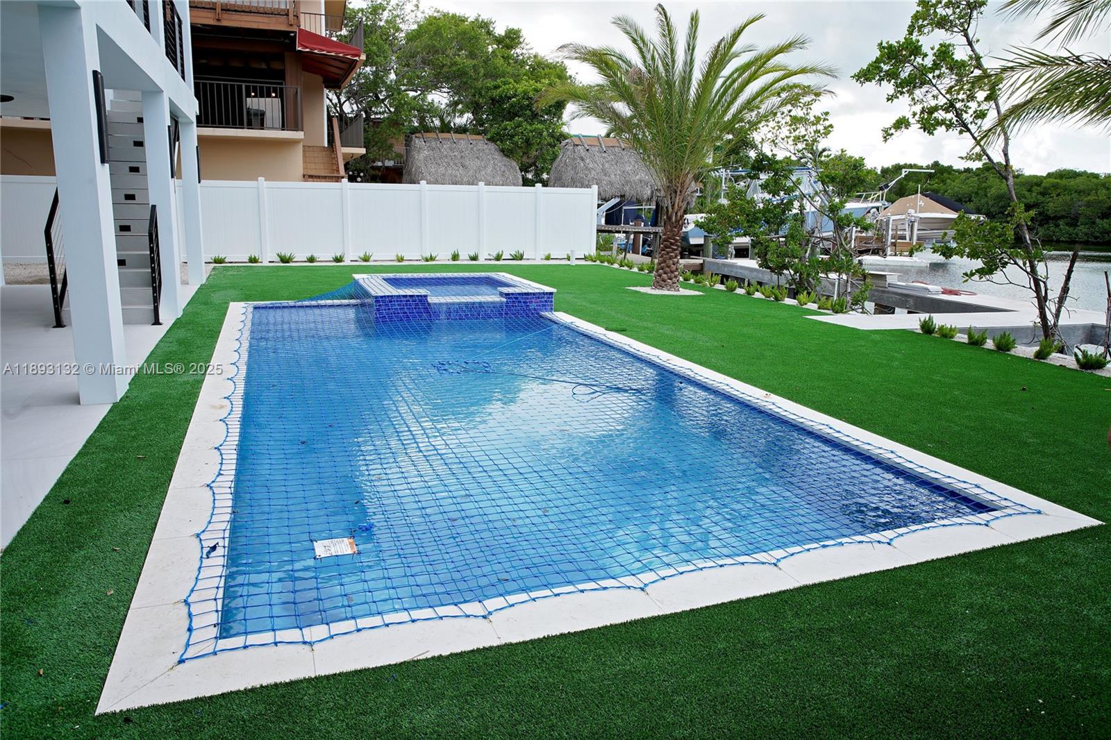 FONTAINE LAKE ESTATES - Residential