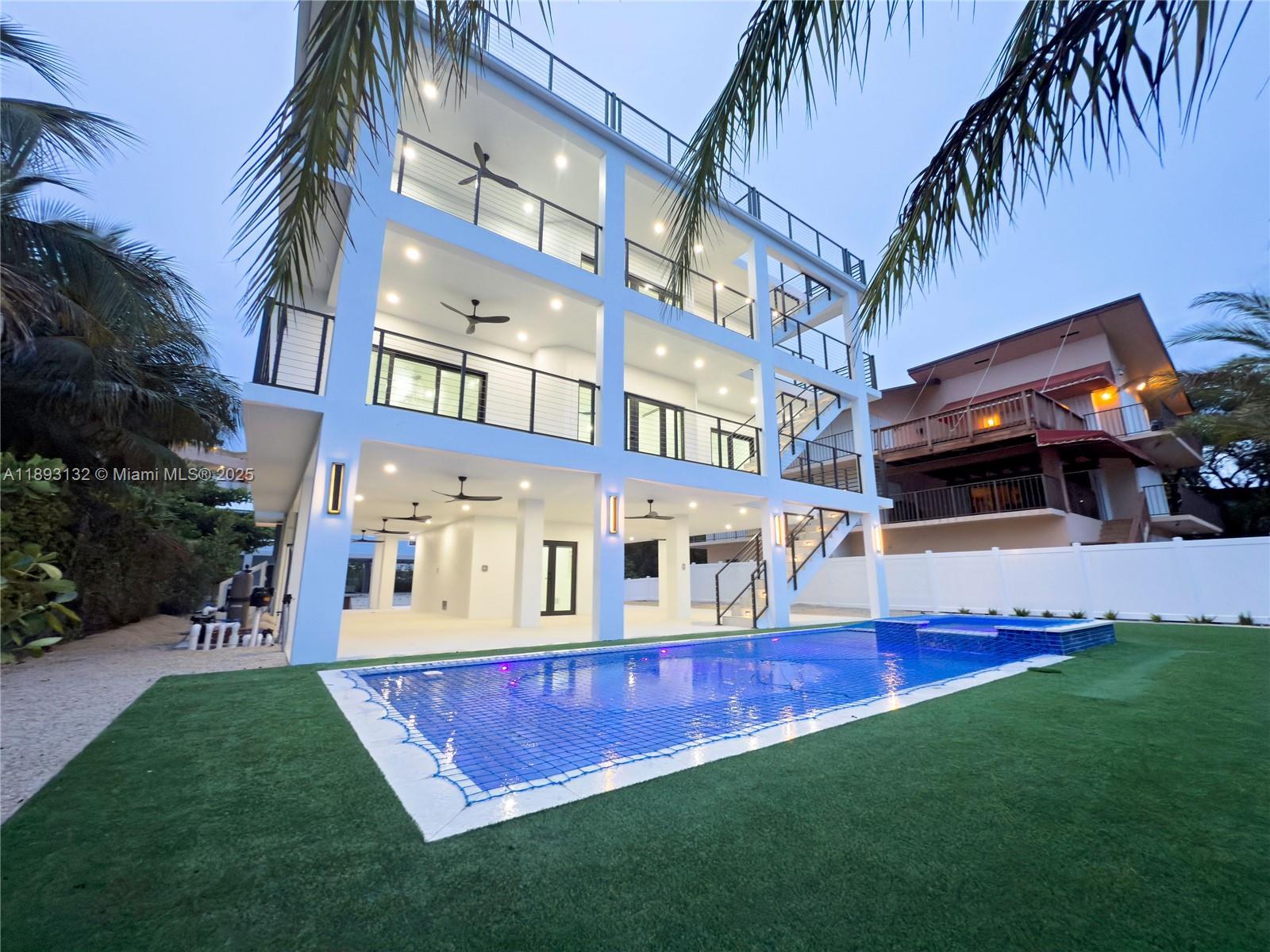 FONTAINE LAKE ESTATES - Residential