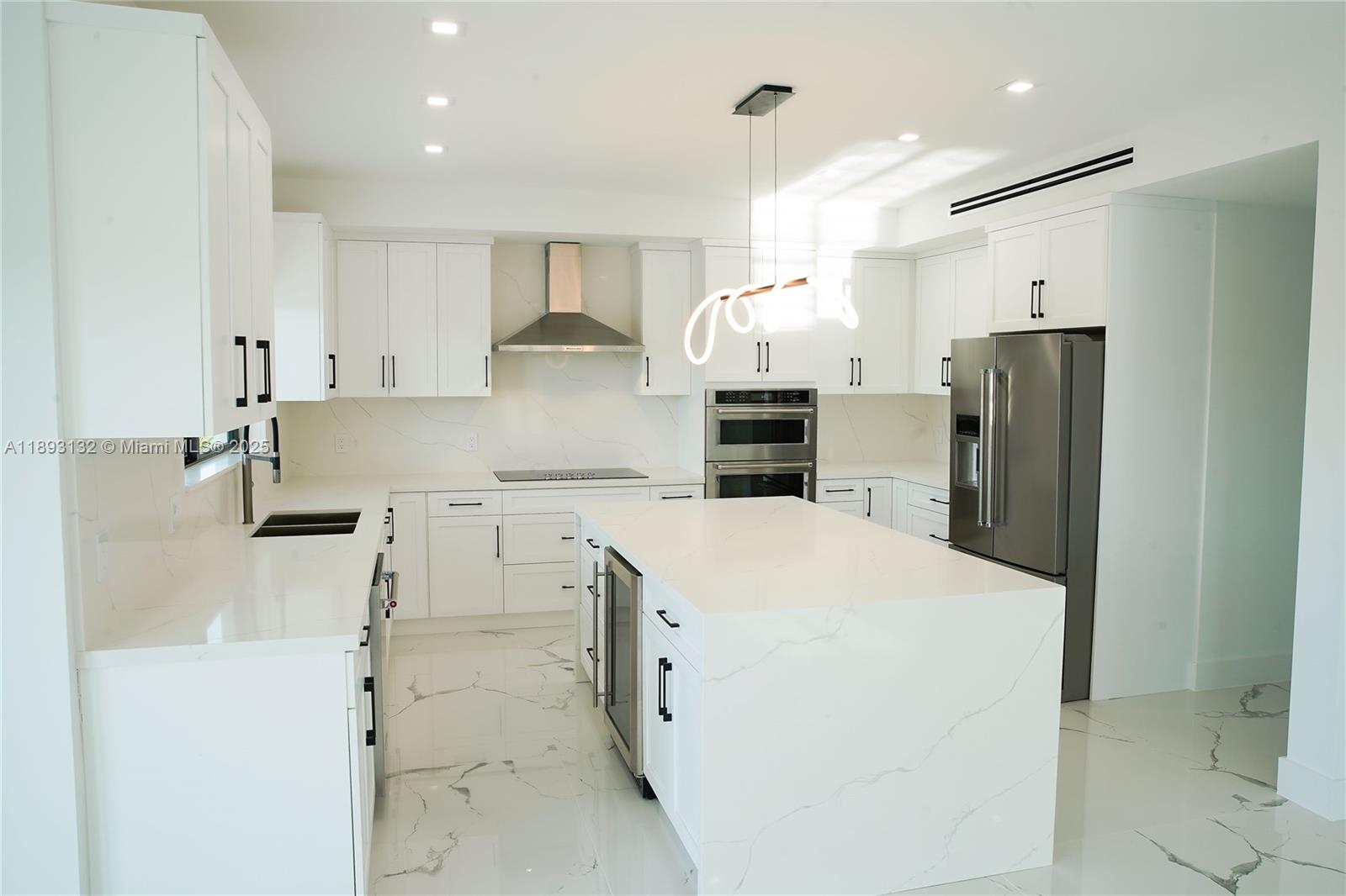 FONTAINE LAKE ESTATES - Residential