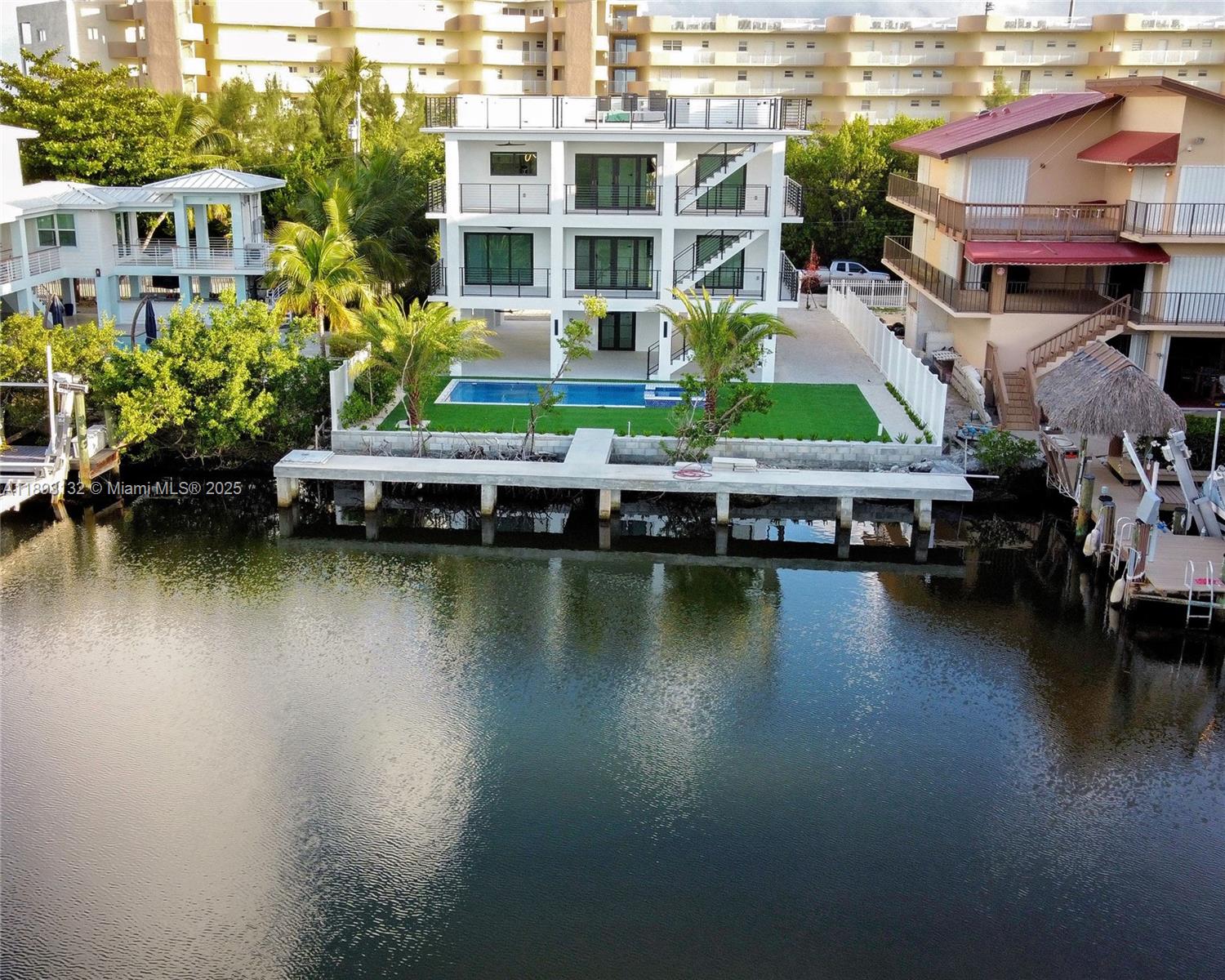 FONTAINE LAKE ESTATES - Residential