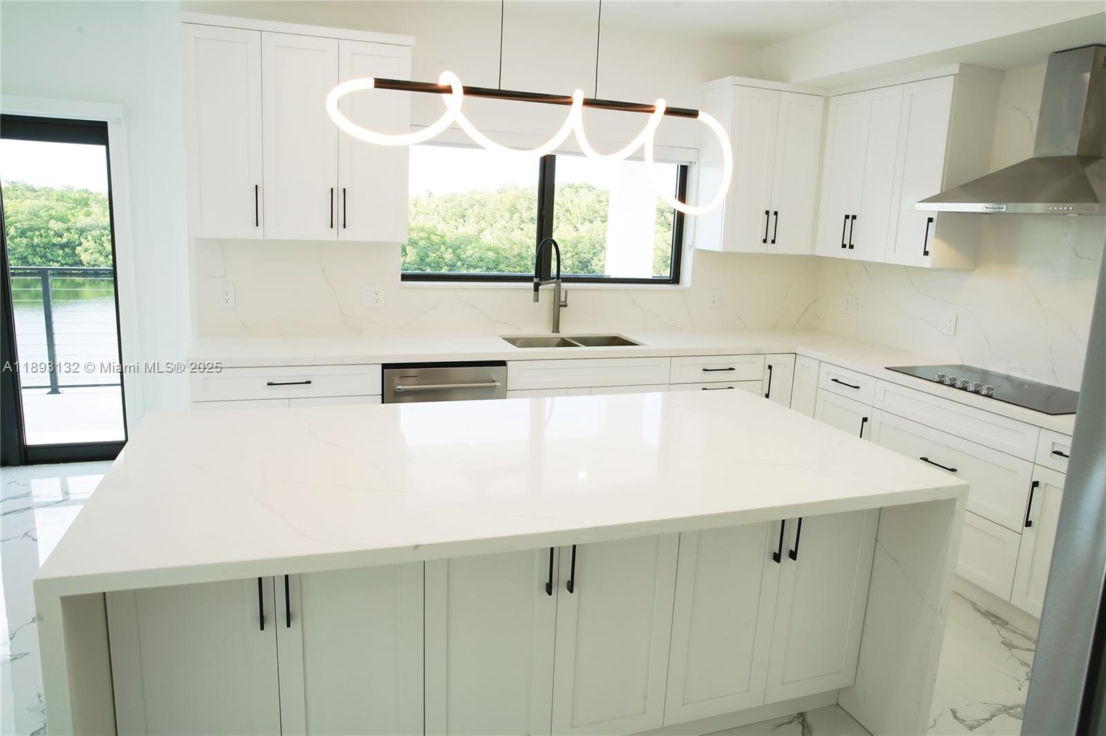 FONTAINE LAKE ESTATES - Residential