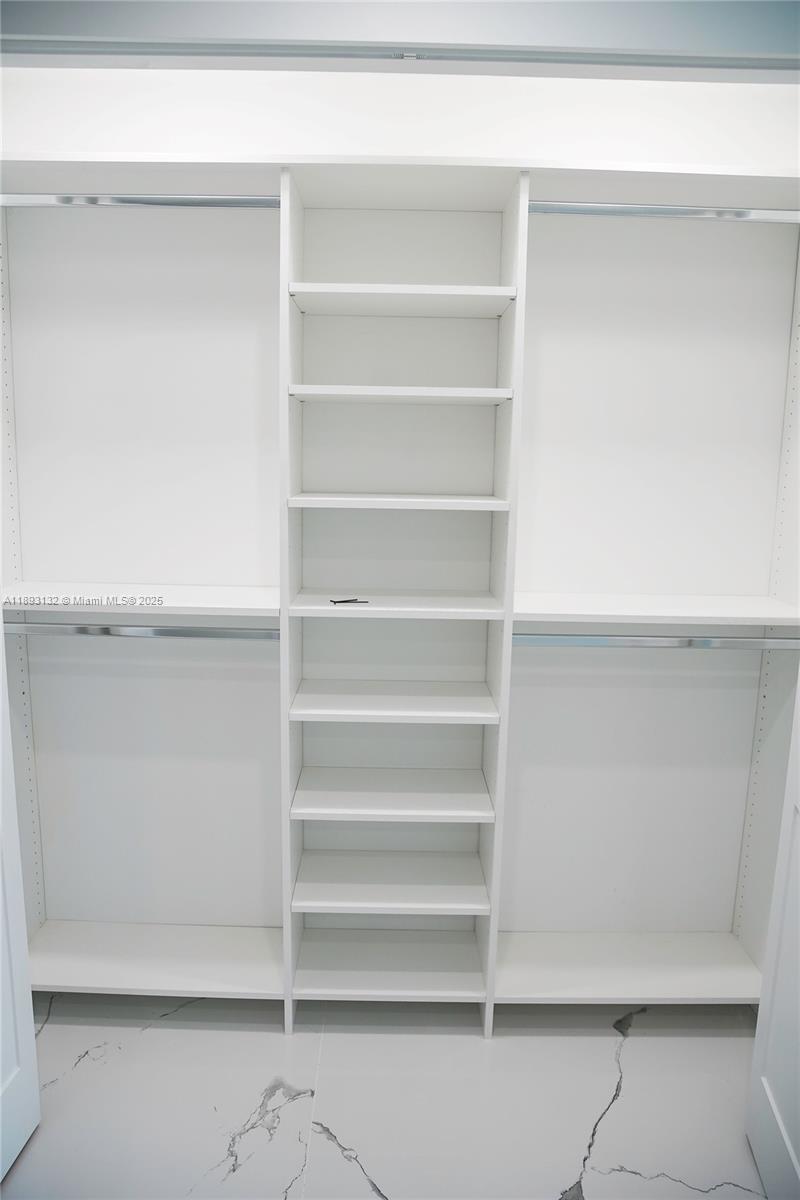 FONTAINE LAKE ESTATES - Residential