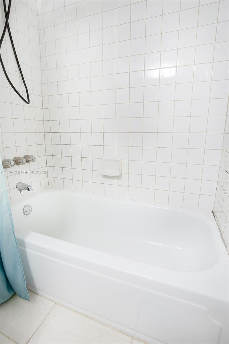 MAJESTIC VIEW CONDO NUMBE - Residential