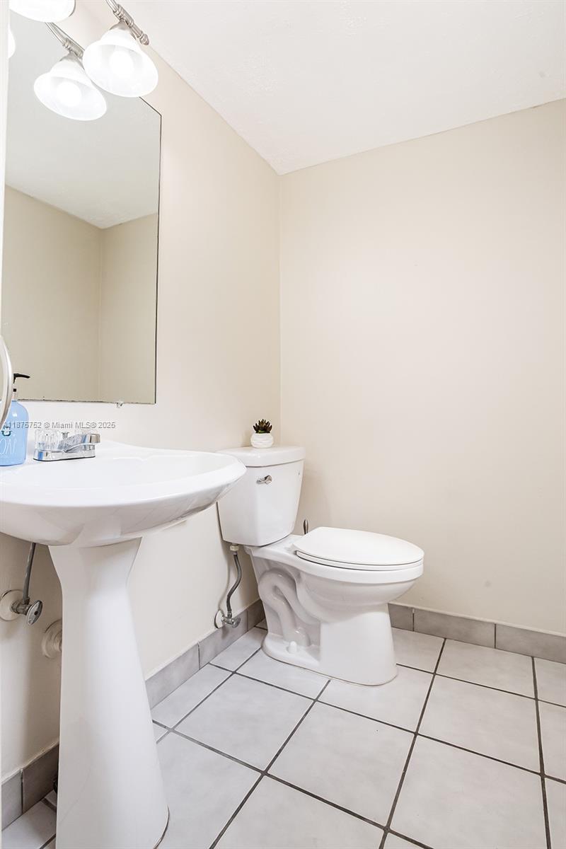 MAJESTIC VIEW CONDO NUMBE - Residential