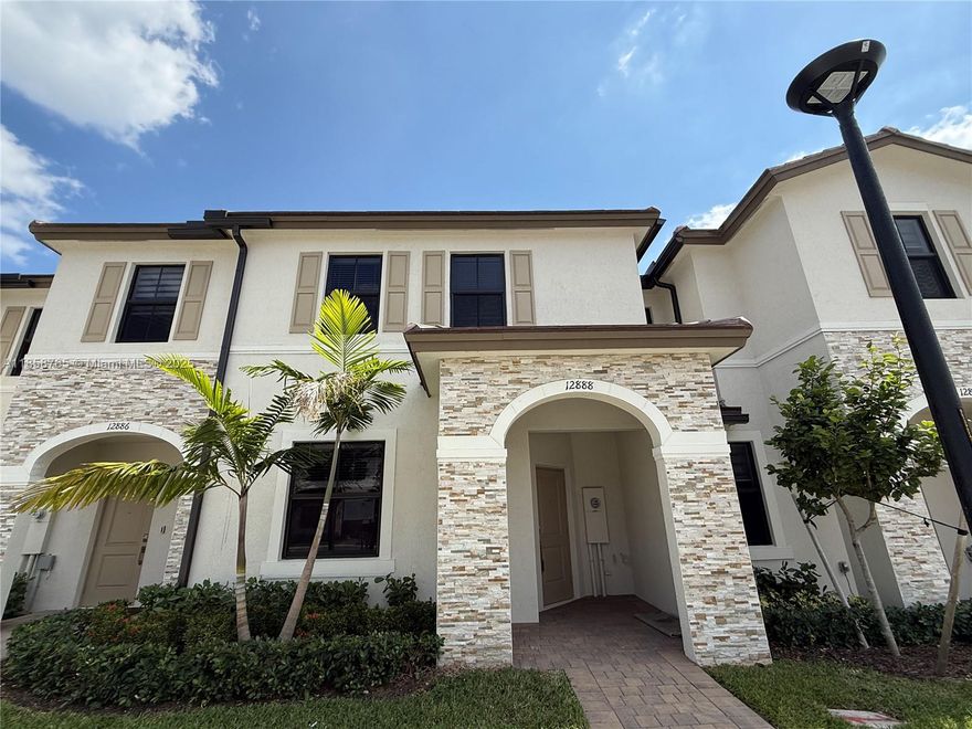 This modern 3 bedrooms & 2.5 bedrooms townhouse comes equipped with a brand-new washer and dryer for your convenience, ensuring laundry day is a breeze. Discover the perfect blend of comfort, style, and convenience at Siena Reserve, located in the unincorporated community of Princeton in South Miami-Dade area. Residents enjoy easy access from US-1 and the Florida Turnpike, putting local attractions such as Zoo Miami, Biscayne Bay, and the breathtaking Florida Keys within easy reach. Featuring modern finishes, spacious layouts, and a prime location near shopping, dining, and outdoor recreation, Siena Reserve provides the perfect setting for both relaxation and adventure.