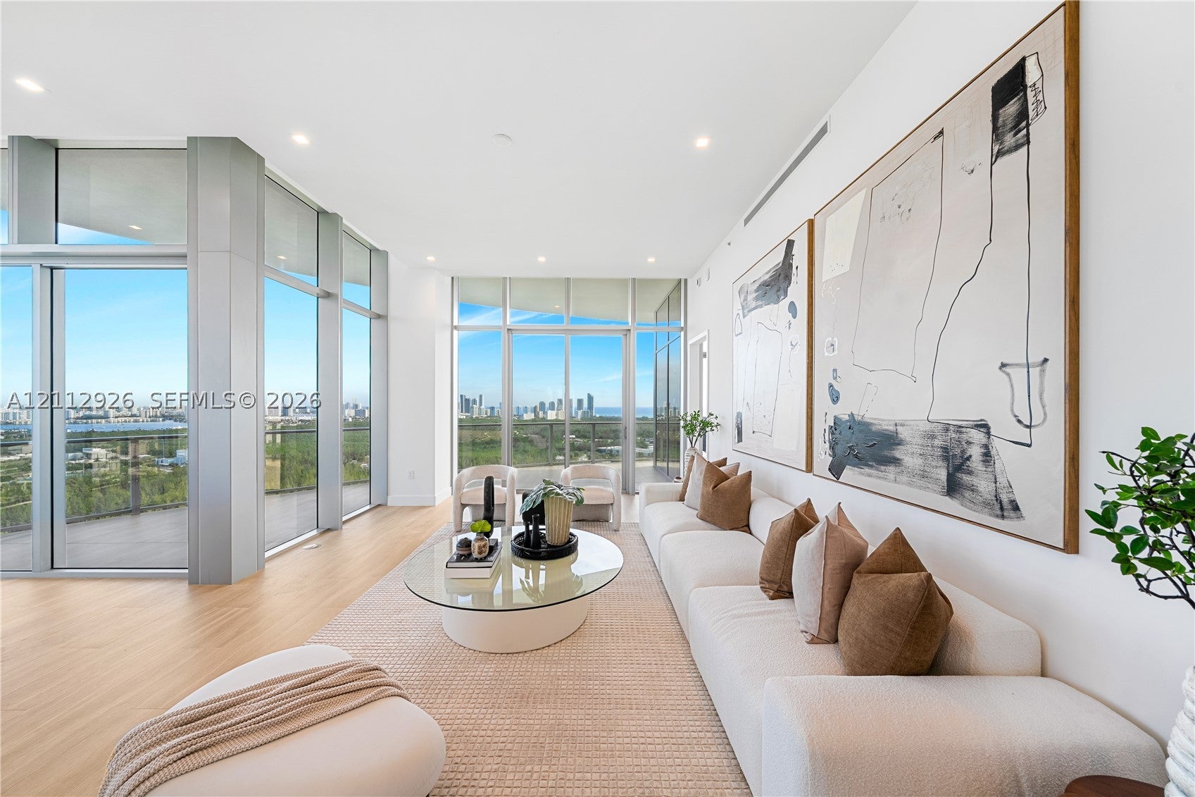 2411 Laguna Cir 3211