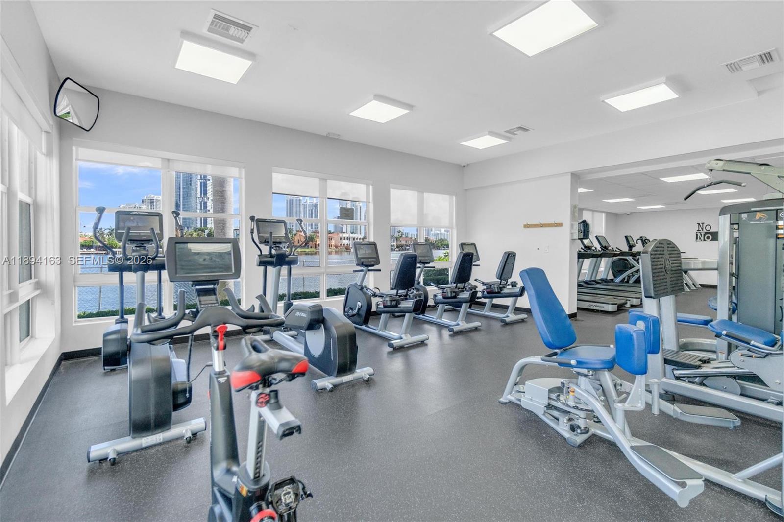 MYSTIC POINTE CONDO NO TH - Residential