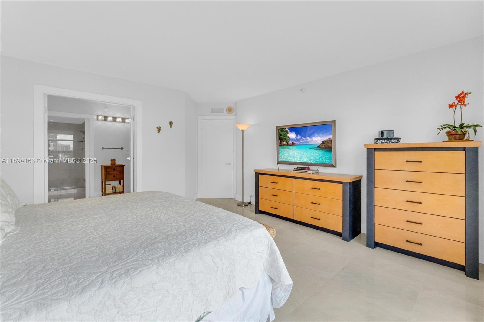 MYSTIC POINTE CONDO NO TH - Residential