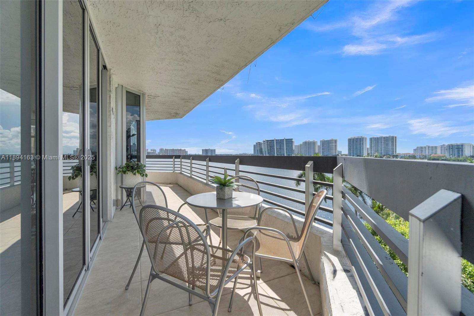 MYSTIC POINTE CONDO NO TH - Residential