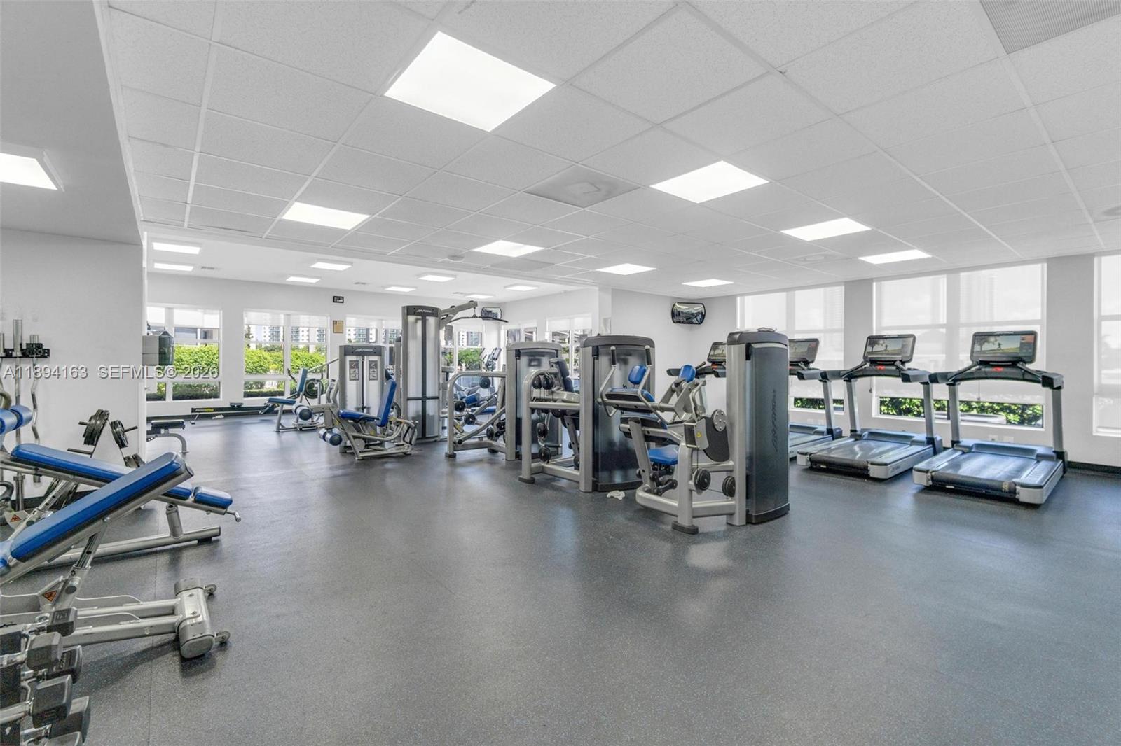 MYSTIC POINTE CONDO NO TH - Residential