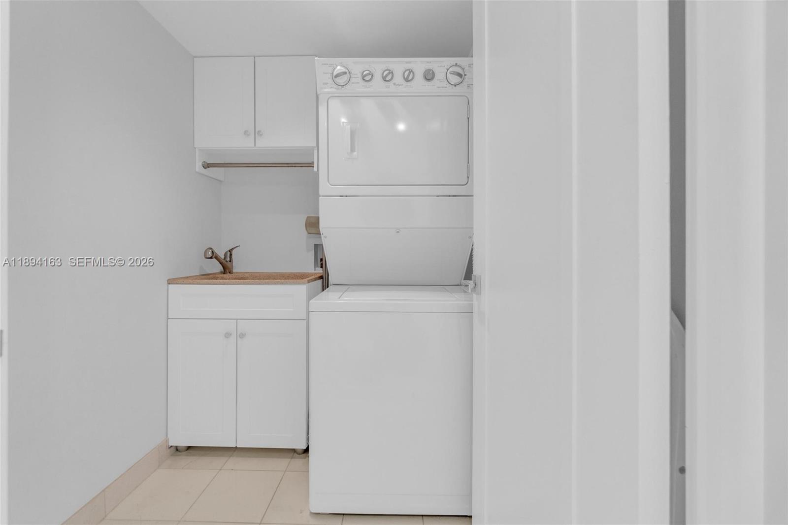 MYSTIC POINTE CONDO NO TH - Residential