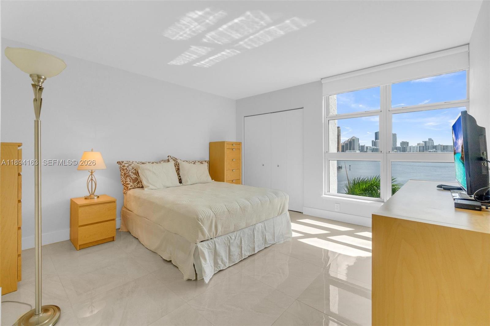 MYSTIC POINTE CONDO NO TH - Residential