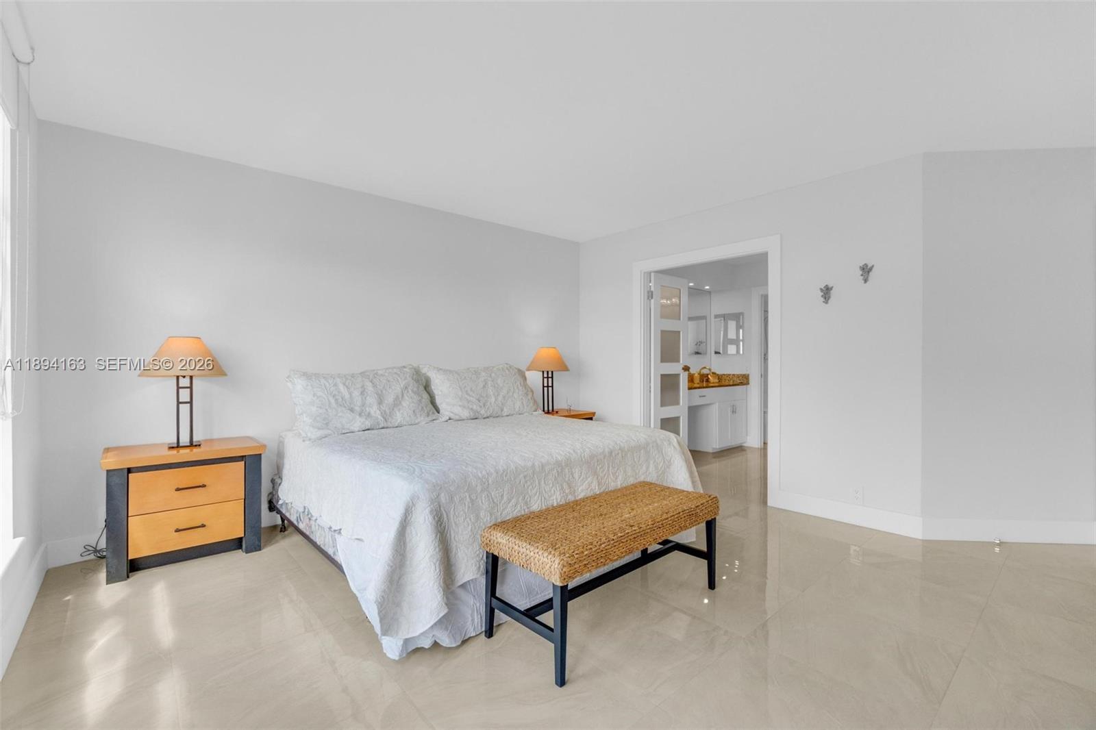 MYSTIC POINTE CONDO NO TH - Residential