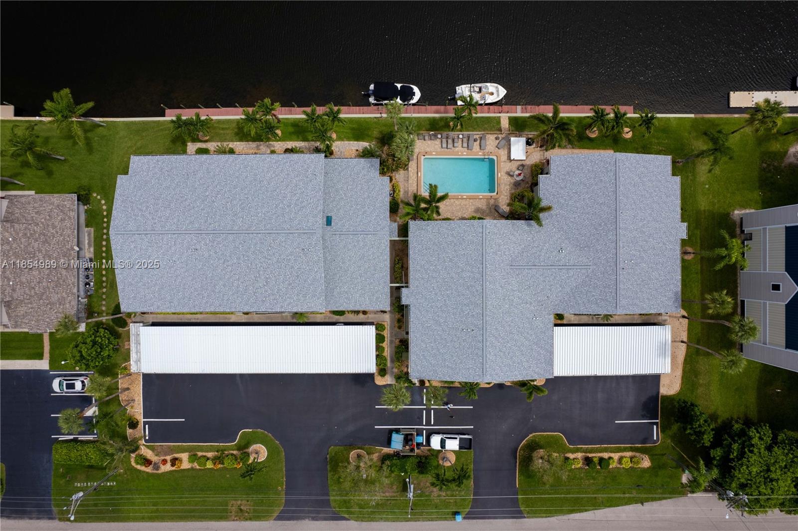 MARINA 46 CONDOMINIUM - Residential