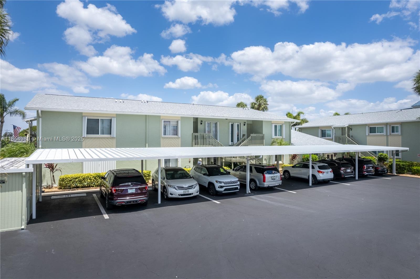 MARINA 46 CONDOMINIUM - Residential