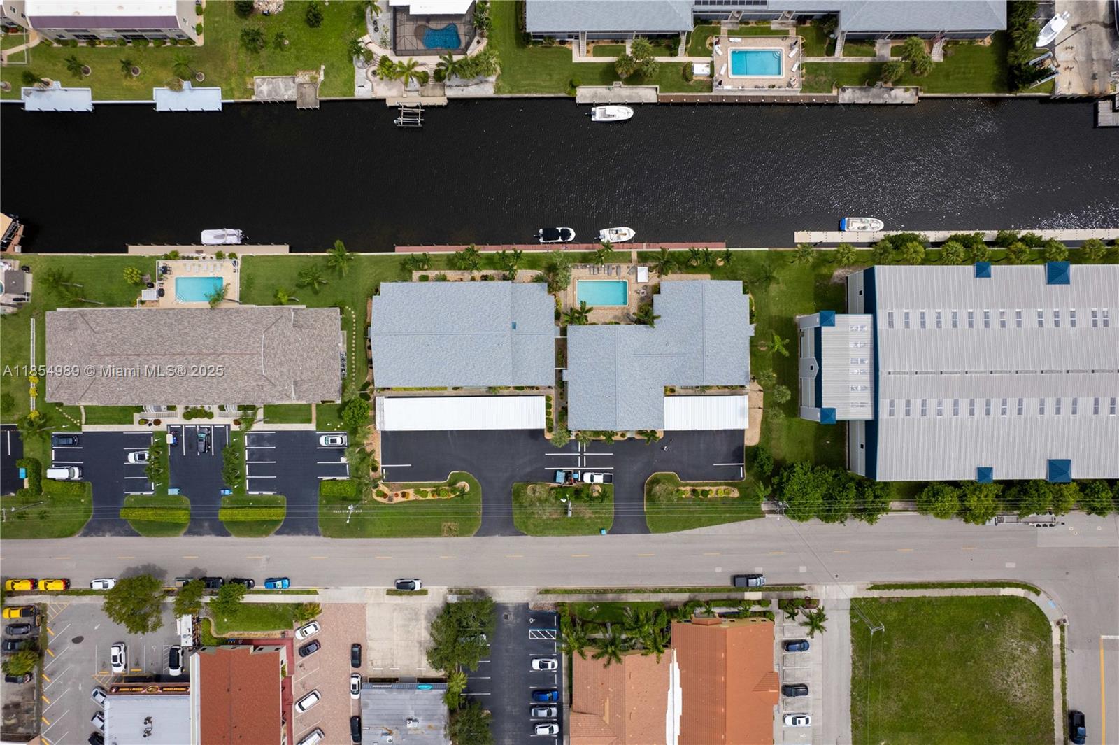 MARINA 46 CONDOMINIUM - Residential