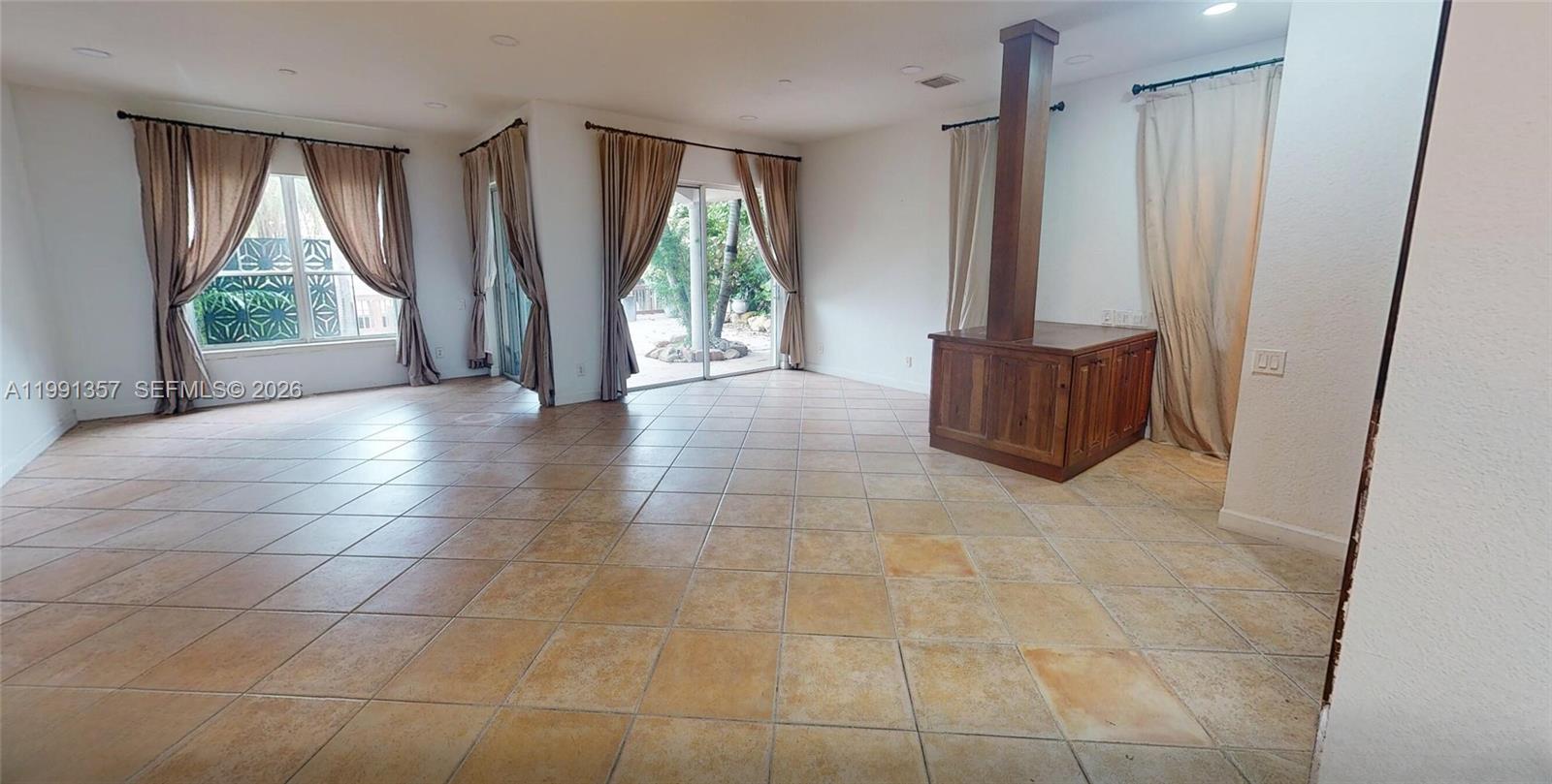 THREE ISLANDS 3RD SECTION - Residential