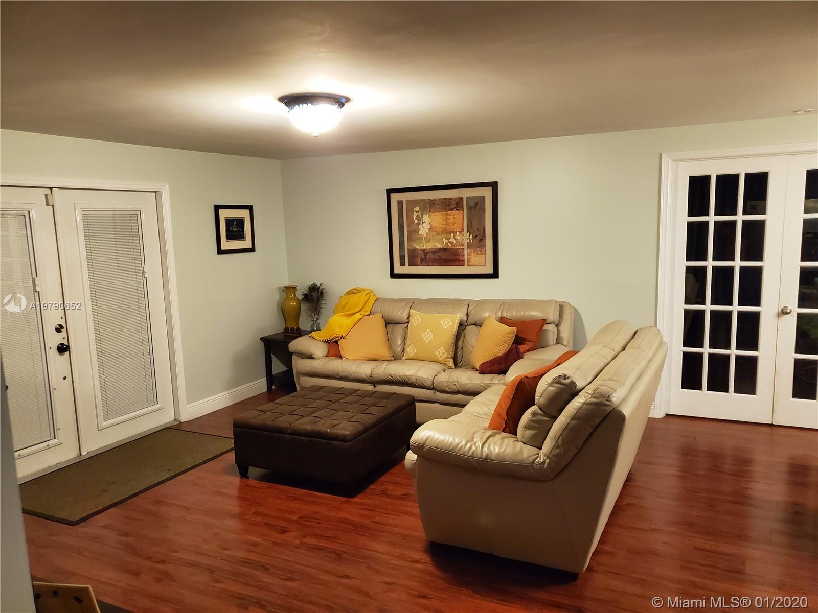 COUNTERPOINT ESTATES 5 - Residential