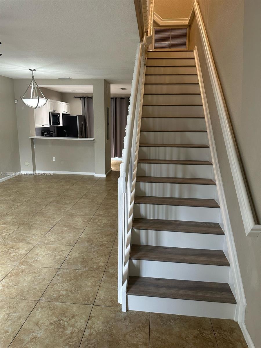PARK PLACE AT PLANTATION - Residential Lease