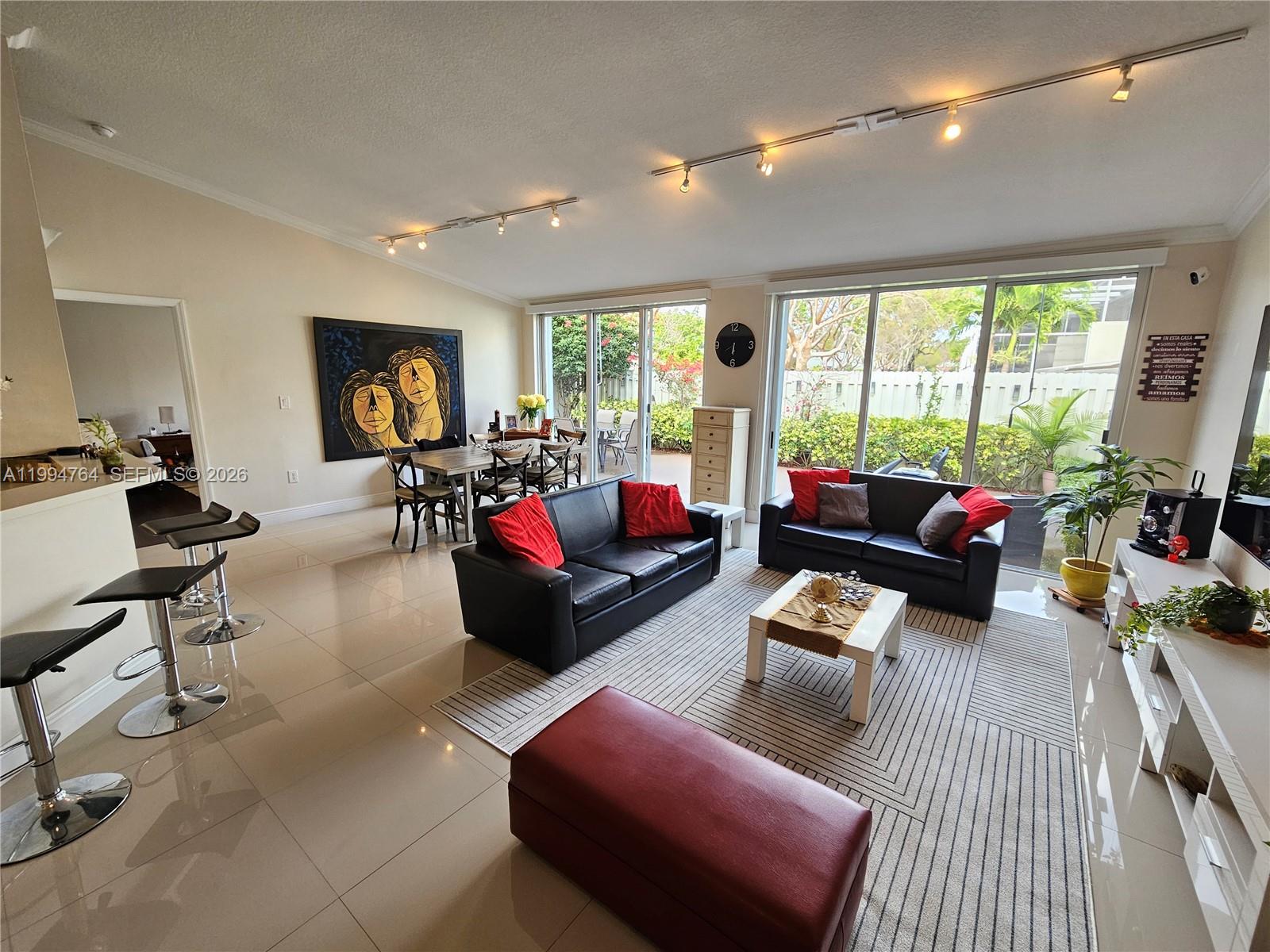 DORAL CHASE 1ST ADDN AMEN - Residential Lease