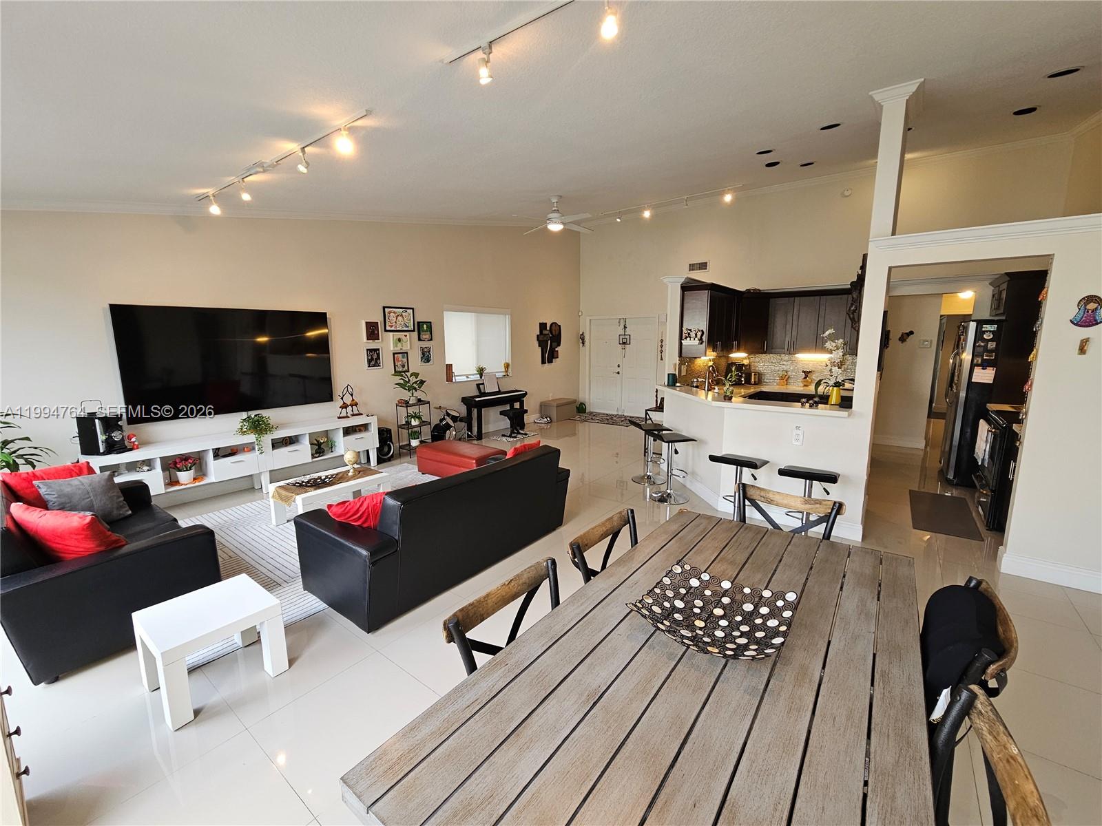 DORAL CHASE 1ST ADDN AMEN - Residential Lease