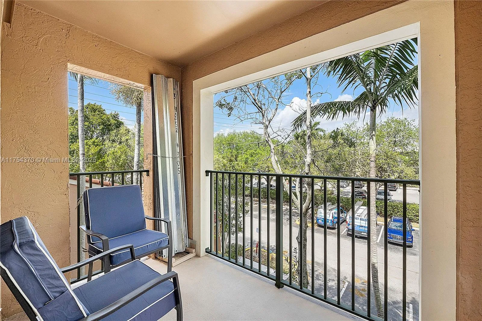 Coconut Creek, Florida 33073, United States, 2 Bedrooms Bedrooms, ,1 BathroomBathrooms,Residential,Active,83921