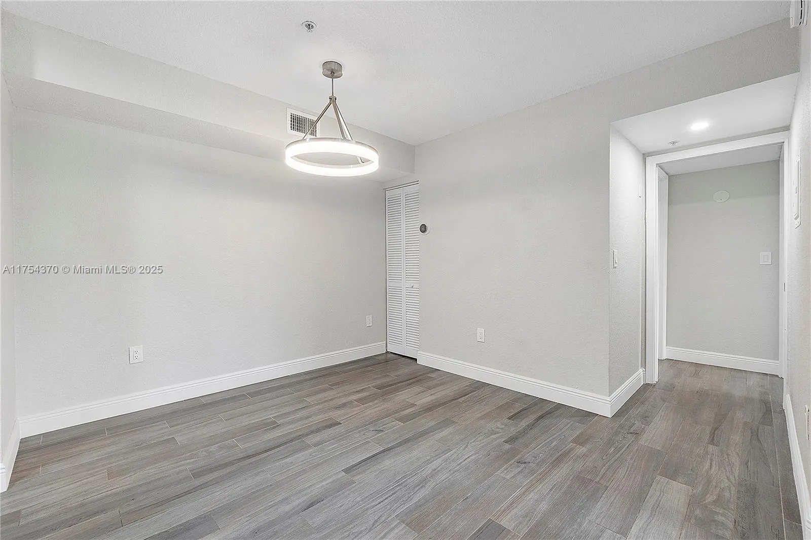 Coconut Creek, Florida 33073, United States, 2 Bedrooms Bedrooms, ,1 BathroomBathrooms,Residential,Active,83921