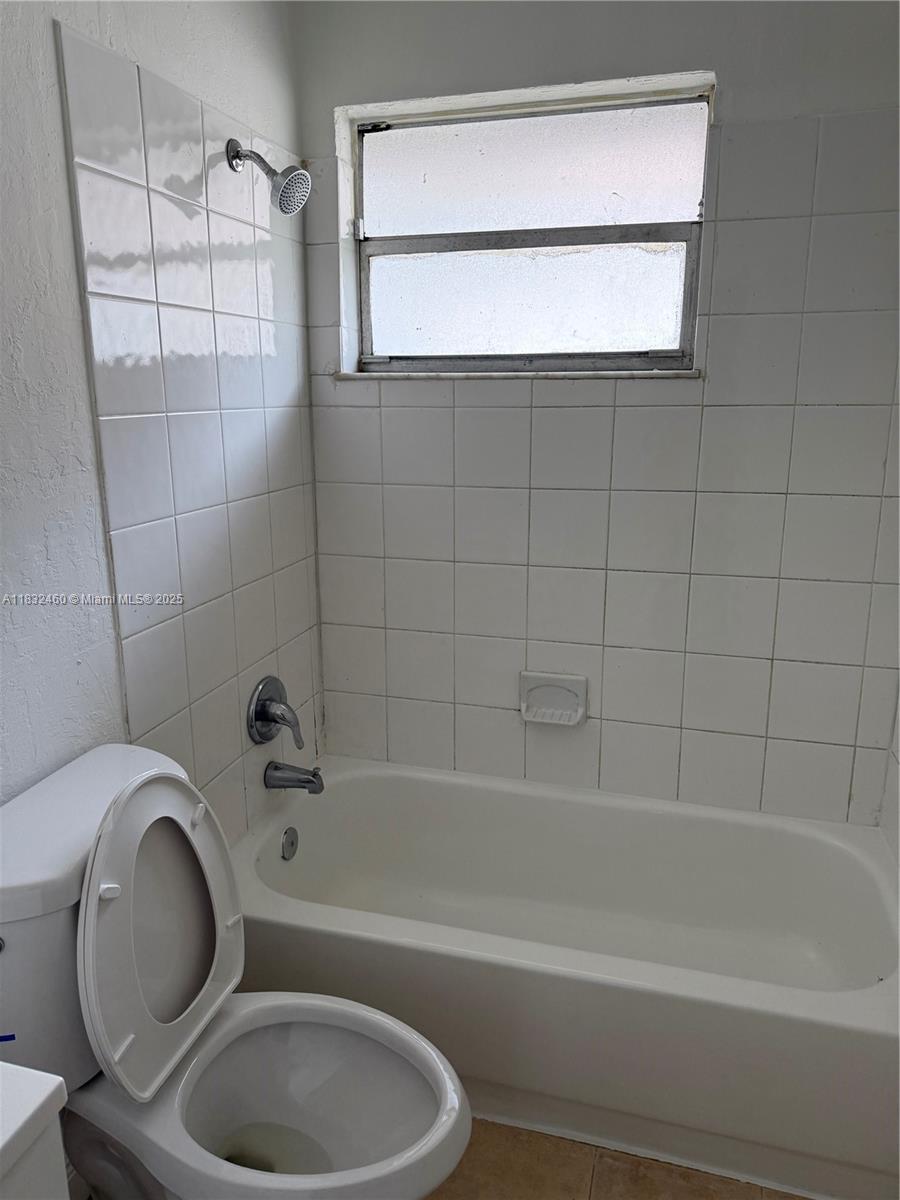 WASHINGTON PARK FOURTH AD - Residential Lease