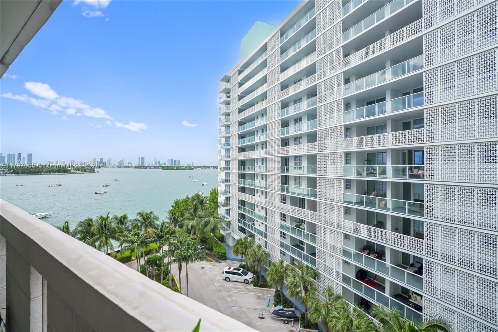 Rental Property at 800 West Ave 738, Miami Beach, Miami-Dade County, Florida - Bedrooms: 1 
Bathrooms: 1  - $3,300 MO.