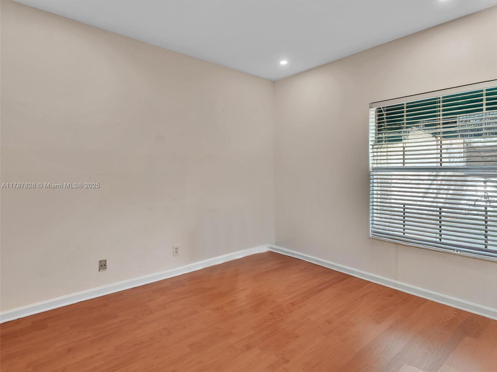 PLUM AT BOCA POINTE CONDO - Residential