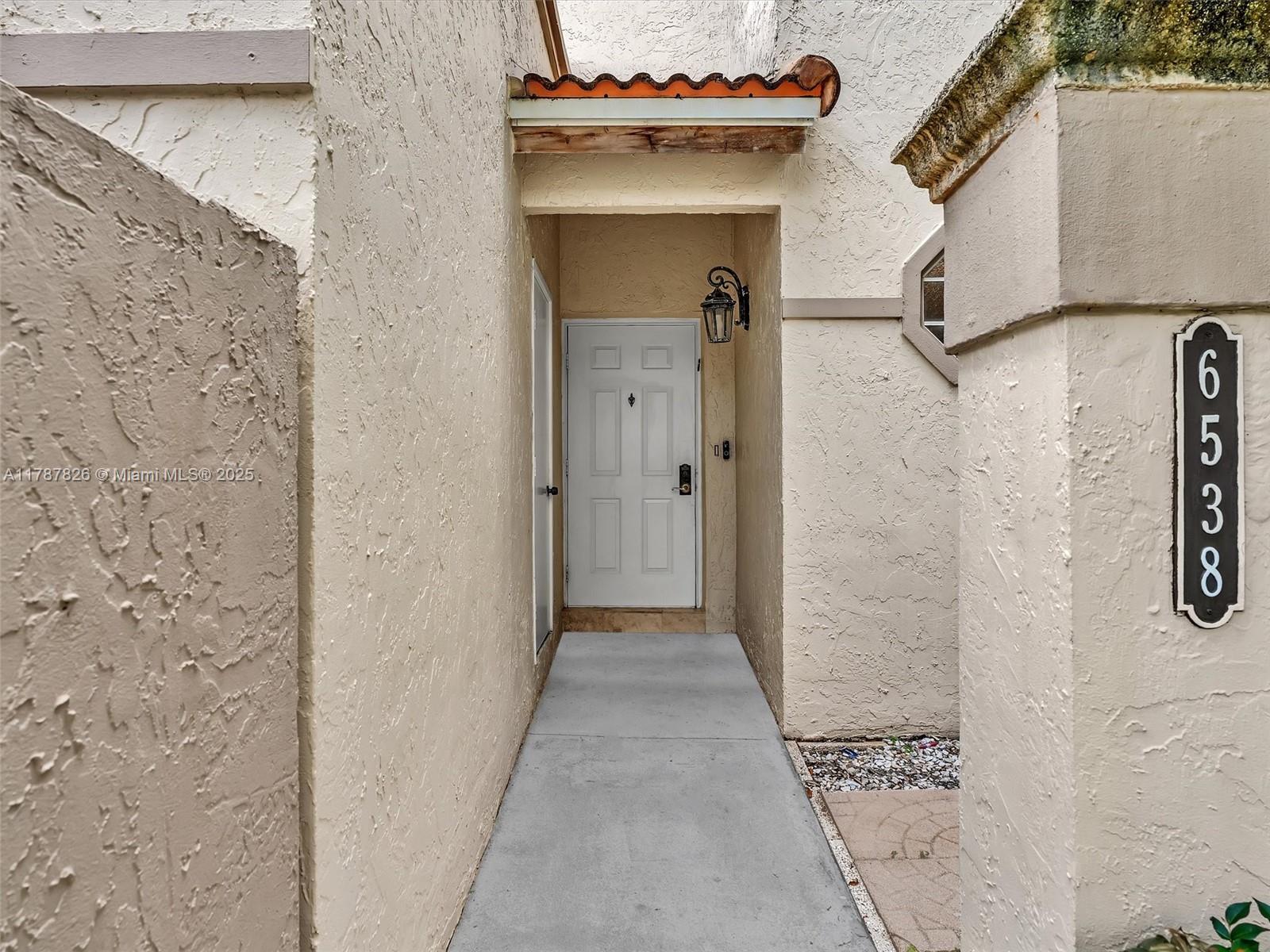 PLUM AT BOCA POINTE CONDO - Residential