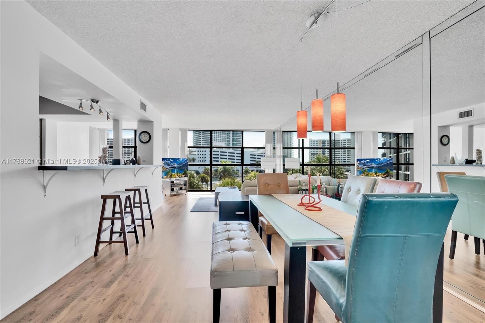 TOWERS OF OCEANVIEW SOUTH - Residential