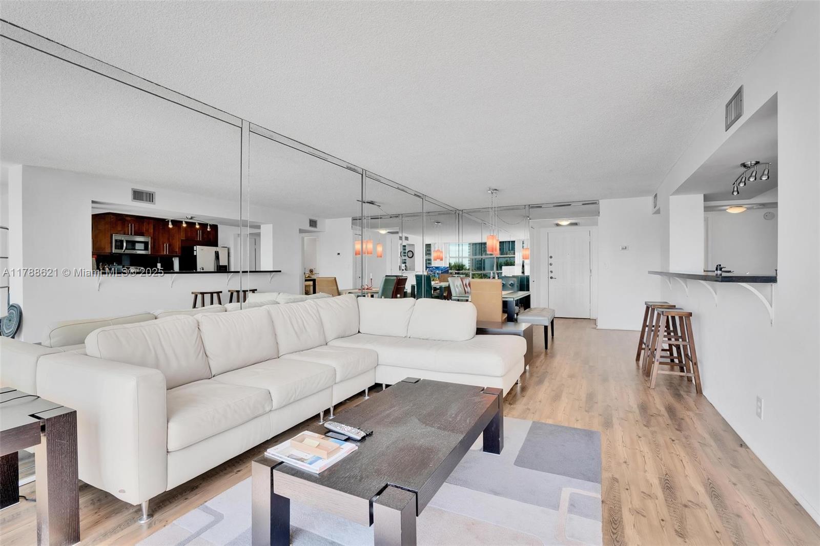 TOWERS OF OCEANVIEW SOUTH - Residential