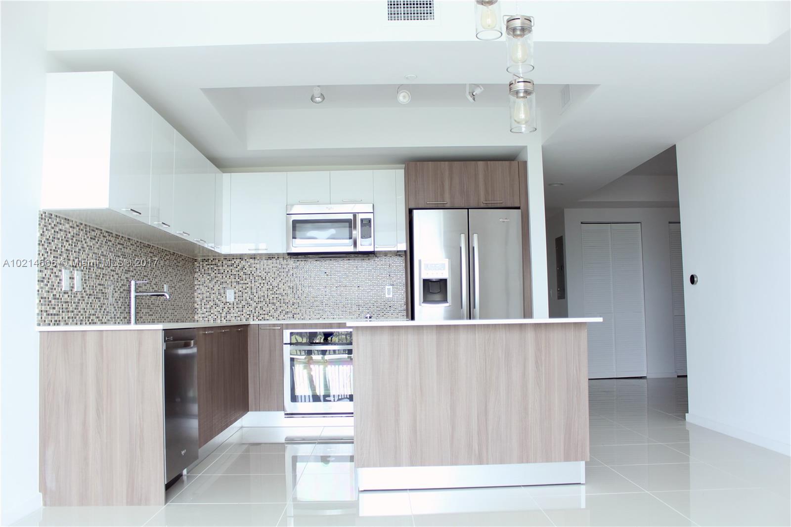 5300 PASEO - Residential Lease