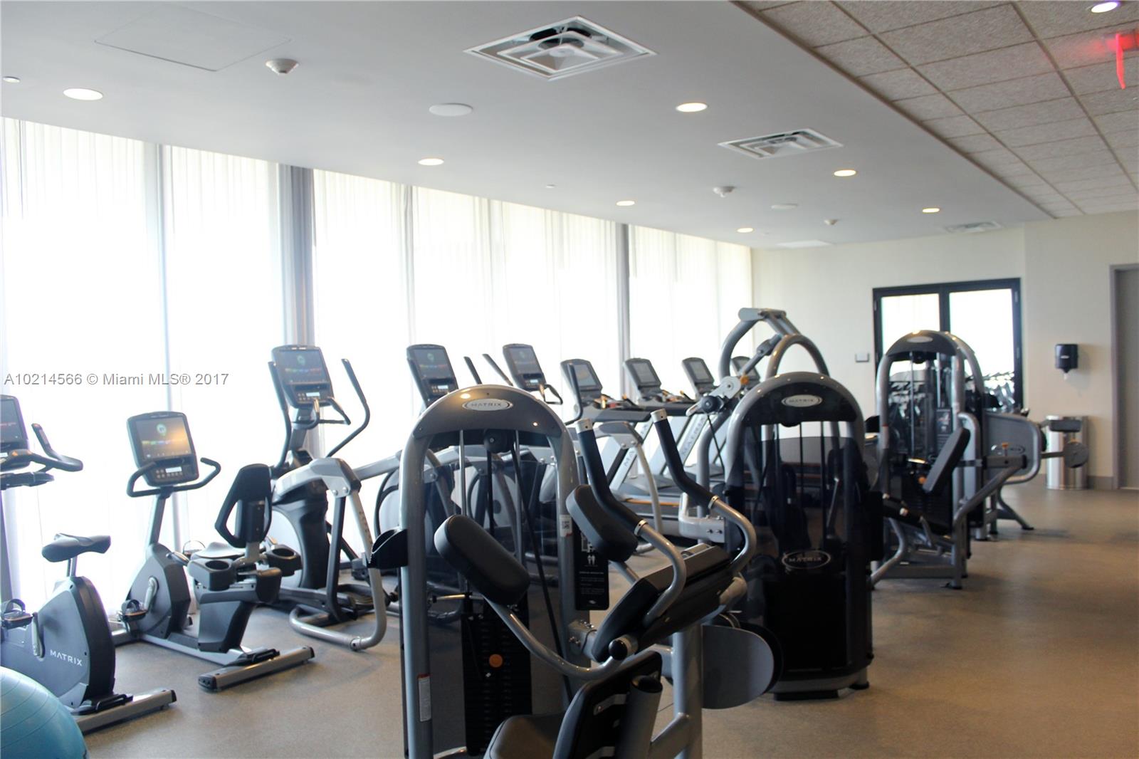 5300 PASEO - Residential Lease