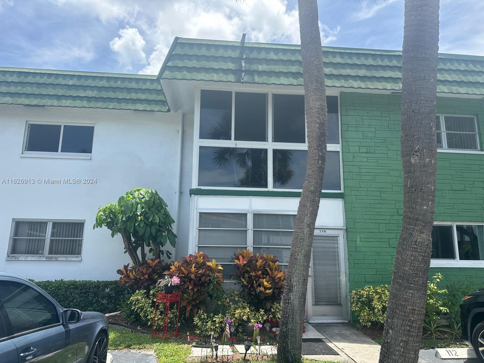 Property for Sale at 2271 Nw 48th Ter 114, Lauderhill, Miami-Dade County, Florida - Bedrooms: 1 
Bathrooms: 2  - $100,000
