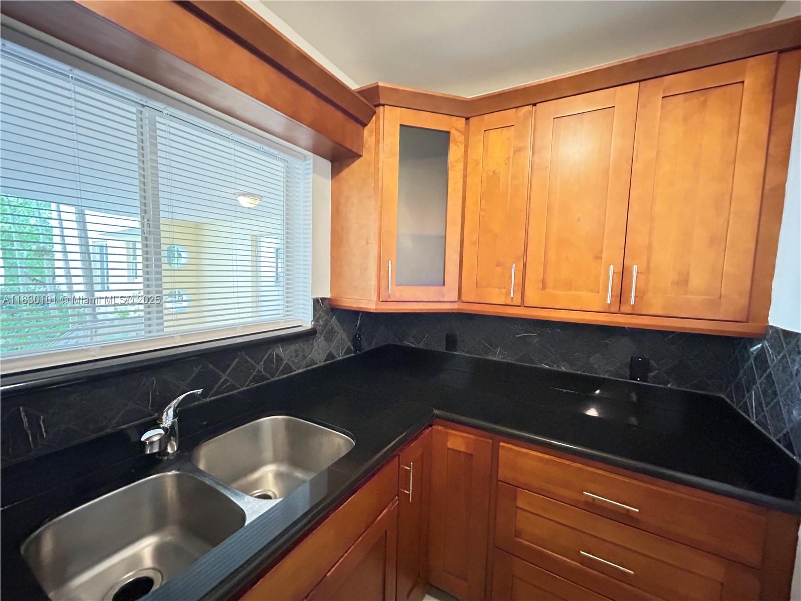 Residence on Pine Tree Drive surrounded by mansions and amenities. One bedroom one bathroom apartment with Cherry wood cabinets and black granite kitchen, stainless steel appliances Tile flooring, washing/dryer machine Inside the unit, and much more. Short walk to shops on 41st street, restaurants, and beaches. Minutes to highways, Downtown, and South Beach. **** FAST APPROVAL **** 27.00 APPLICATION FEE ****