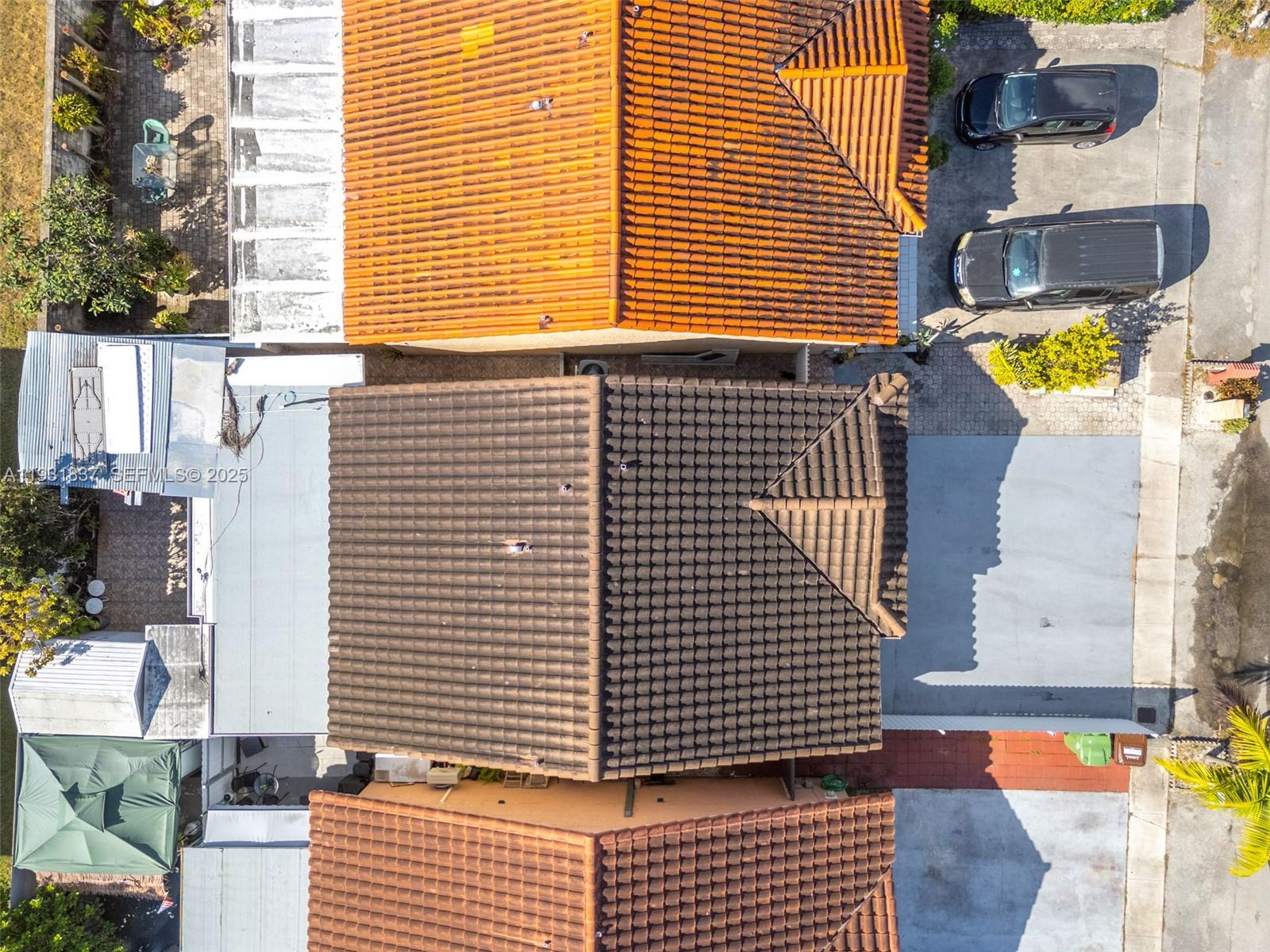 MICHELLE JARDINS NO 2 - Residential Lease