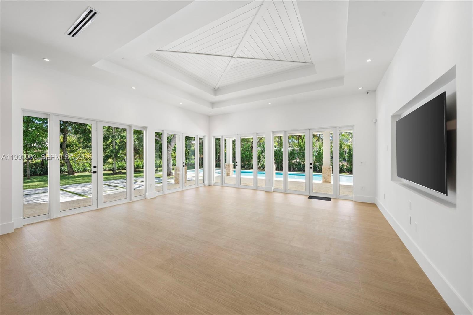 SUNILAND ESTATES 1ST ADDN - Residential