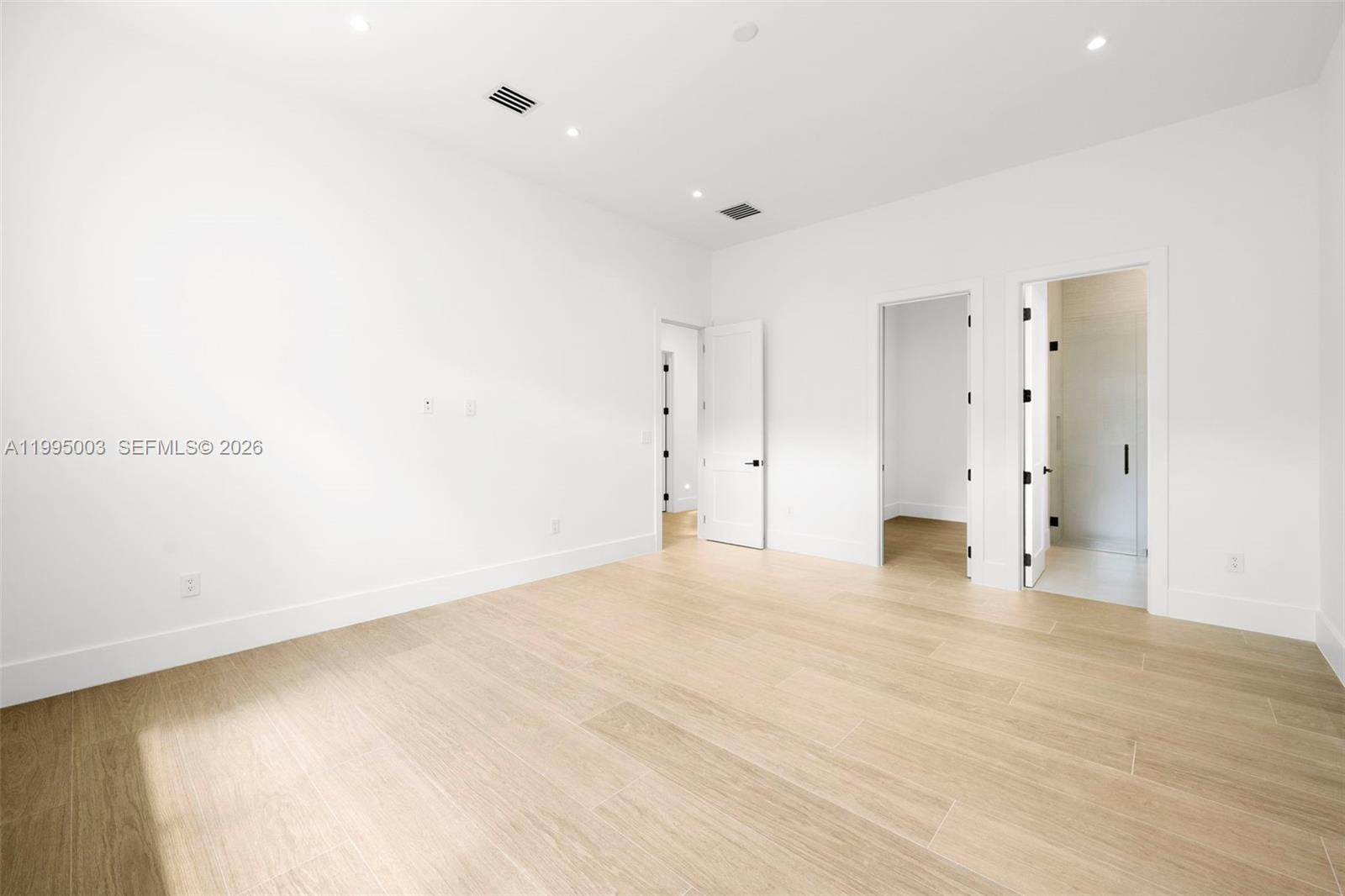 SUNILAND ESTATES 1ST ADDN - Residential