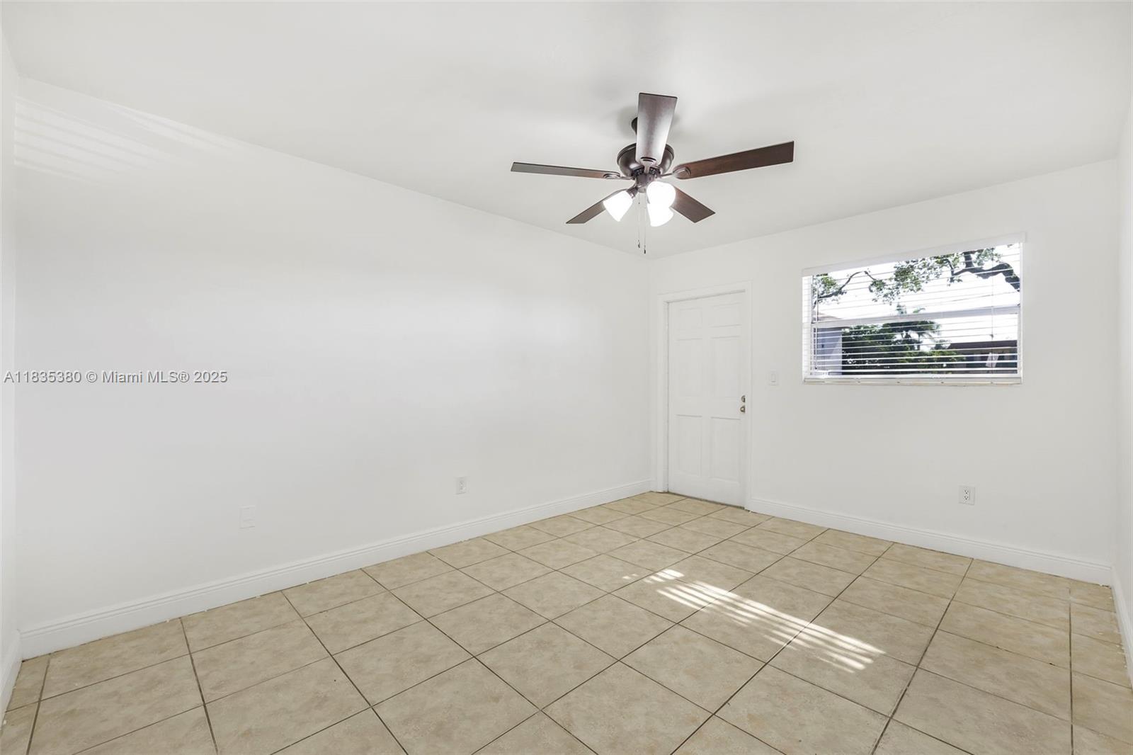 7130 W 11th Ct 14