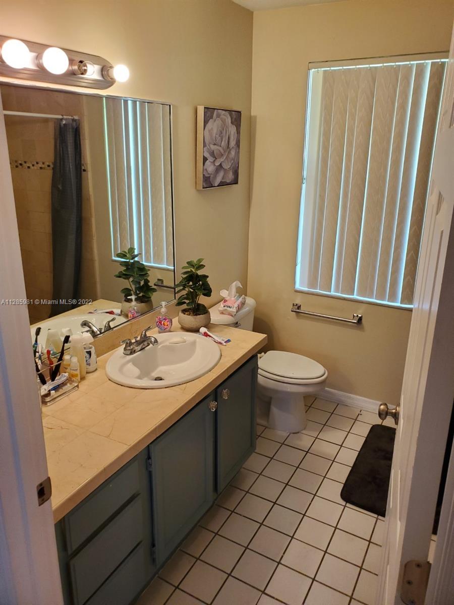 BURDINES HABITAT - Residential