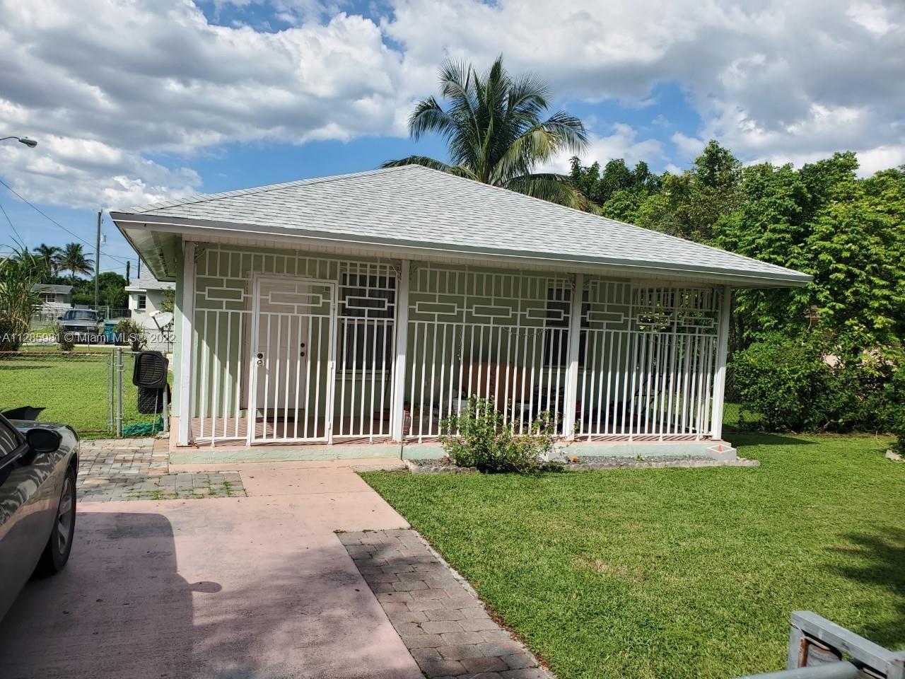 BURDINES HABITAT - Residential